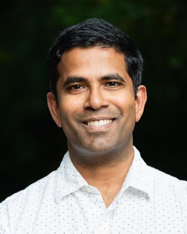 Manoj Pinna, Managing Member of Harbor Books